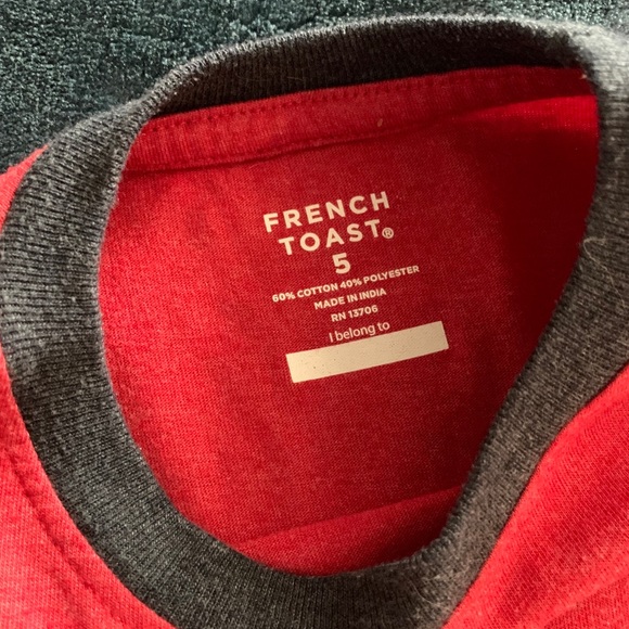 Red tee - Picture 5 of 5